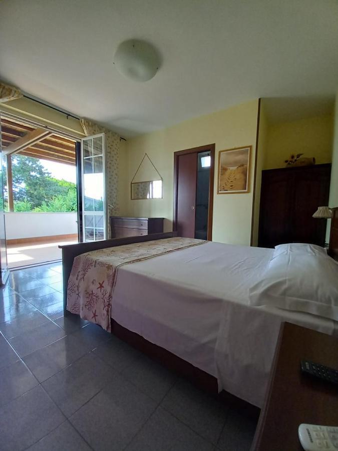 Il Grifo Hotel Sabaudia Luaran gambar