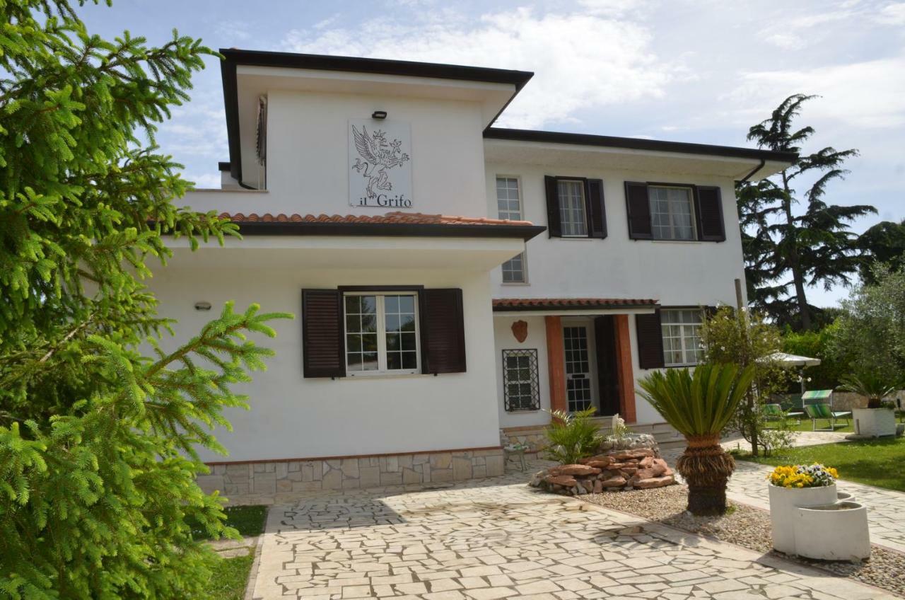 Il Grifo Hotel Sabaudia Luaran gambar